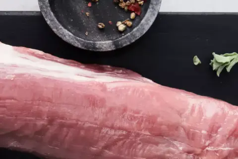 Polędwica wieprzowa - która część świni skrywa najlepszy smak?