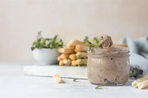 Jak zrobić pasztet z wątróbki - prosty przepis na pyszny smak
